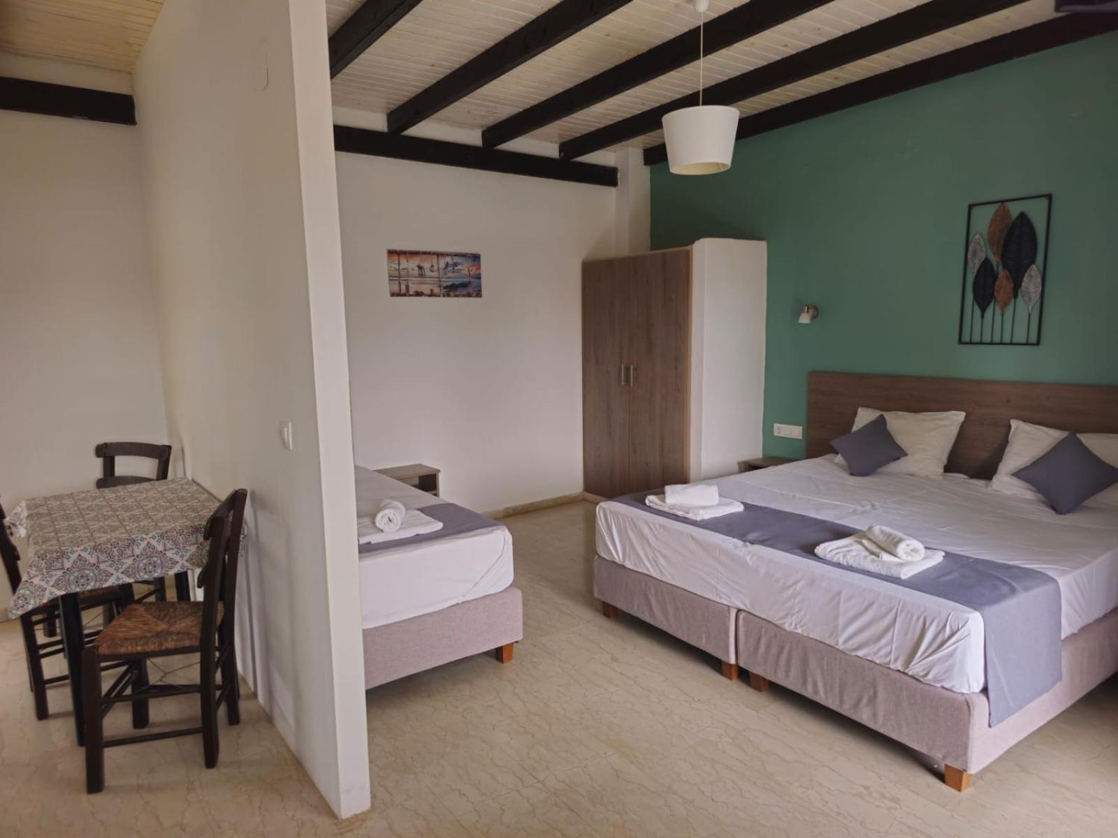 Ferienwohnung Gardelis Gardens Benitses  Zimmer foto