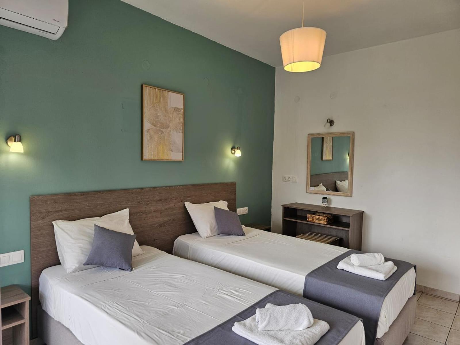 Ferienwohnung Gardelis Gardens Benitses  Zimmer foto