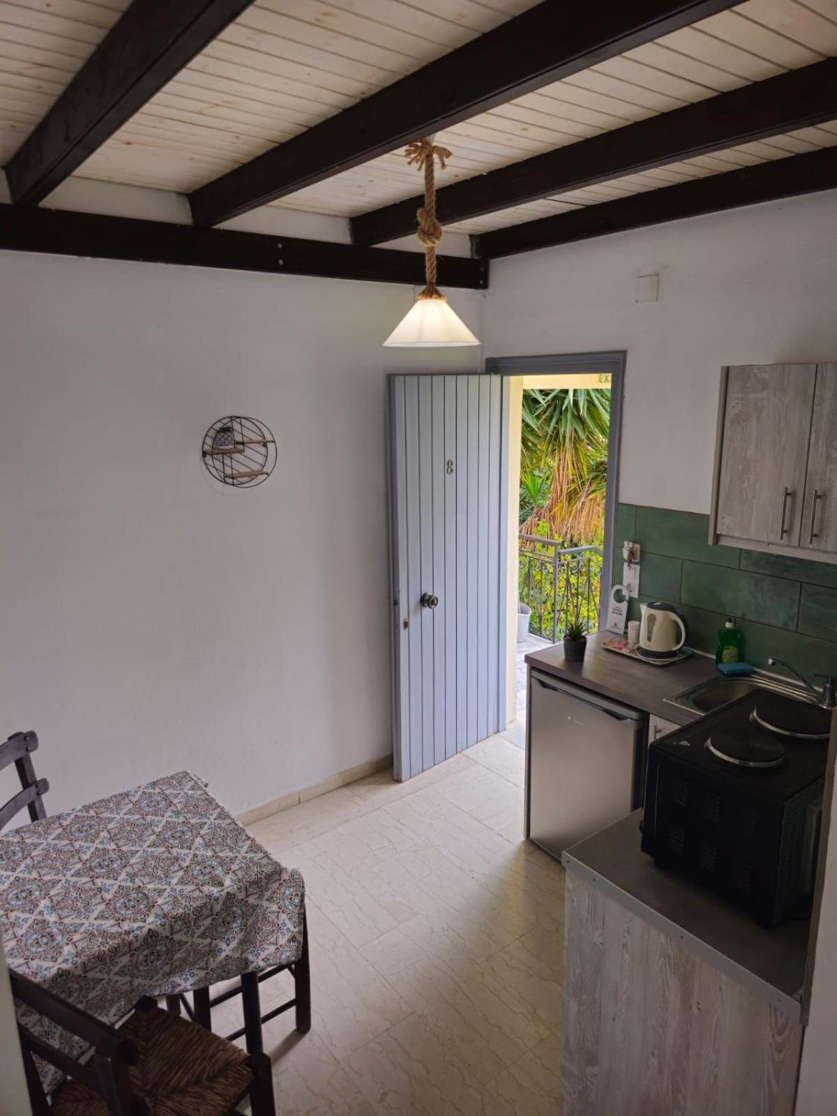 Ferienwohnung Gardelis Gardens Benitses  Zimmer foto
